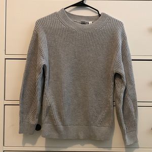 Women’s Gap XS sweater